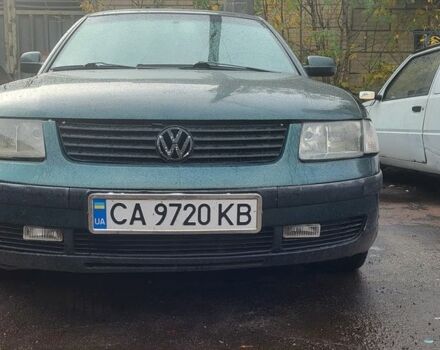 Зеленый Фольксваген Пассат, объемом двигателя 1.9 л и пробегом 488 тыс. км за 4200 $, фото 5 на Automoto.ua