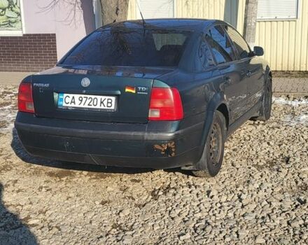 Зеленый Фольксваген Пассат, объемом двигателя 1.9 л и пробегом 488 тыс. км за 4200 $, фото 3 на Automoto.ua