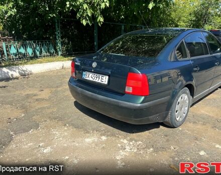 Зеленый Фольксваген Пассат, объемом двигателя 1.6 л и пробегом 248 тыс. км за 3100 $, фото 1 на Automoto.ua