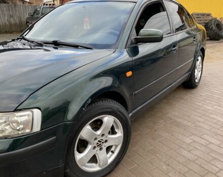 Зеленый Фольксваген Пассат, объемом двигателя 1.8 л и пробегом 320 тыс. км за 2800 $, фото 5 на Automoto.ua