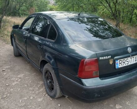 Зеленый Фольксваген Пассат, объемом двигателя 1.9 л и пробегом 380 тыс. км за 2650 $, фото 1 на Automoto.ua