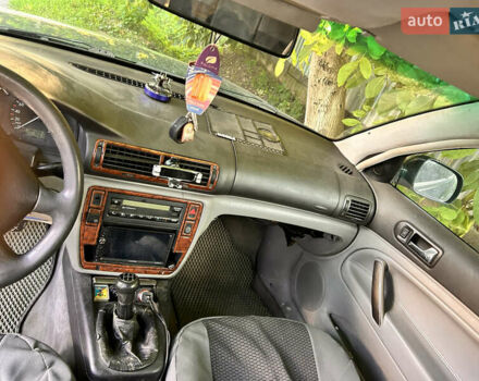 Зеленый Фольксваген Пассат, объемом двигателя 1.6 л и пробегом 386 тыс. км за 3000 $, фото 9 на Automoto.ua