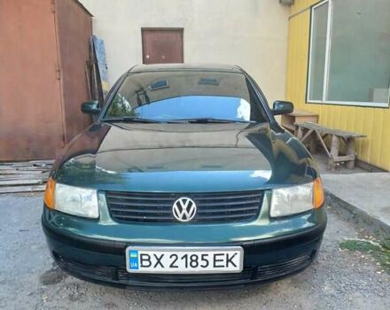 Зеленый Фольксваген Пассат, объемом двигателя 1.6 л и пробегом 322 тыс. км за 4000 $, фото 5 на Automoto.ua