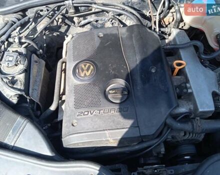 Зеленый Фольксваген Пассат, объемом двигателя 1.8 л и пробегом 260 тыс. км за 4500 $, фото 15 на Automoto.ua