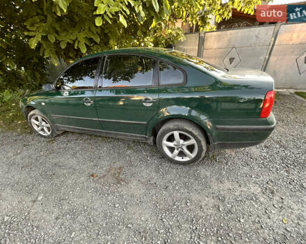 Зеленый Фольксваген Пассат, объемом двигателя 1.6 л и пробегом 386 тыс. км за 3000 $, фото 4 на Automoto.ua