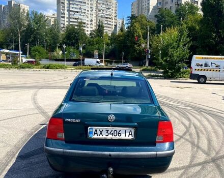 Зеленый Фольксваген Пассат, объемом двигателя 1.6 л и пробегом 273 тыс. км за 3500 $, фото 5 на Automoto.ua