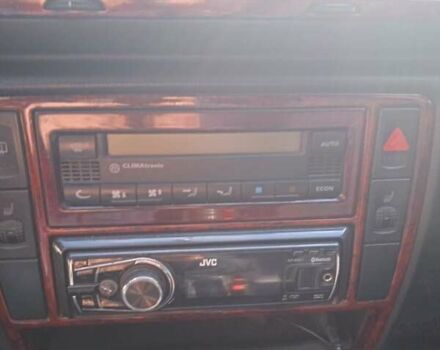 Зеленый Фольксваген Пассат, объемом двигателя 1.8 л и пробегом 260 тыс. км за 4500 $, фото 26 на Automoto.ua