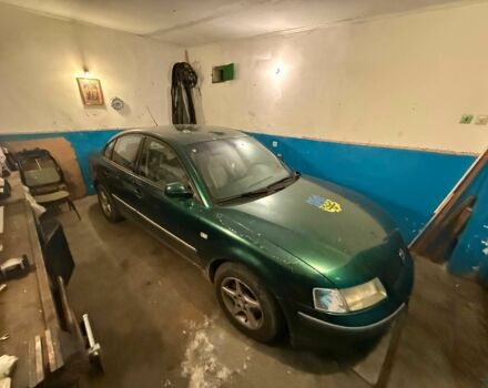 Зеленый Фольксваген Пассат, объемом двигателя 1.9 л и пробегом 30 тыс. км за 2150 $, фото 1 на Automoto.ua