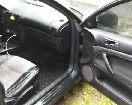 Зеленый Фольксваген Пассат, объемом двигателя 1.8 л и пробегом 432 тыс. км за 3400 $, фото 8 на Automoto.ua