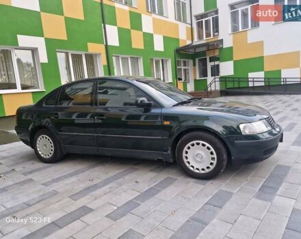 Зеленый Фольксваген Пассат, объемом двигателя 1.78 л и пробегом 196 тыс. км за 3999 $, фото 9 на Automoto.ua