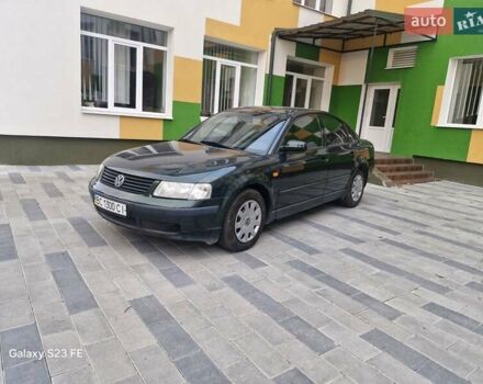 Зеленый Фольксваген Пассат, объемом двигателя 1.78 л и пробегом 196 тыс. км за 3999 $, фото 7 на Automoto.ua