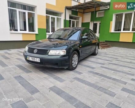 Зеленый Фольксваген Пассат, объемом двигателя 1.78 л и пробегом 196 тыс. км за 3999 $, фото 6 на Automoto.ua