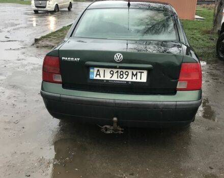 Зеленый Фольксваген Пассат, объемом двигателя 1.6 л и пробегом 220 тыс. км за 2500 $, фото 3 на Automoto.ua