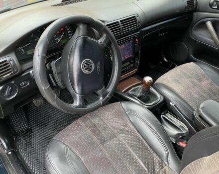 Зеленый Фольксваген Пассат, объемом двигателя 1.8 л и пробегом 320 тыс. км за 2800 $, фото 14 на Automoto.ua