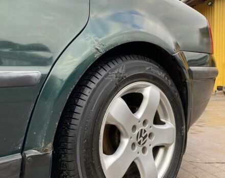 Зеленый Фольксваген Пассат, объемом двигателя 1.8 л и пробегом 320 тыс. км за 2800 $, фото 10 на Automoto.ua