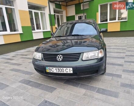 Зеленый Фольксваген Пассат, объемом двигателя 1.78 л и пробегом 196 тыс. км за 3999 $, фото 24 на Automoto.ua