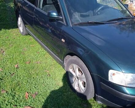 Зеленый Фольксваген Пассат, объемом двигателя 1.8 л и пробегом 260 тыс. км за 4500 $, фото 19 на Automoto.ua