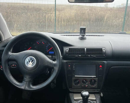 Зеленый Фольксваген Пассат, объемом двигателя 1.6 л и пробегом 320 тыс. км за 3800 $, фото 3 на Automoto.ua