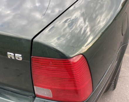 Зеленый Фольксваген Пассат, объемом двигателя 2.33 л и пробегом 211 тыс. км за 3500 $, фото 13 на Automoto.ua