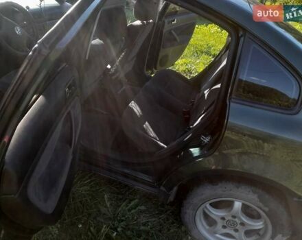 Зелений Фольксваген Пассат, об'ємом двигуна 1.6 л та пробігом 347 тис. км за 3100 $, фото 2 на Automoto.ua