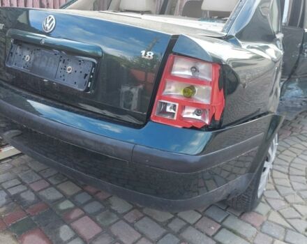 Зеленый Фольксваген Пассат, объемом двигателя 0 л и пробегом 300 тыс. км за 1300 $, фото 7 на Automoto.ua