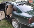 Зеленый Фольксваген Пассат, объемом двигателя 1.8 л и пробегом 311 тыс. км за 5000 $, фото 3 на Automoto.ua