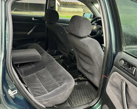 Зеленый Фольксваген Пассат, объемом двигателя 1.9 л и пробегом 360 тыс. км за 2800 $, фото 6 на Automoto.ua