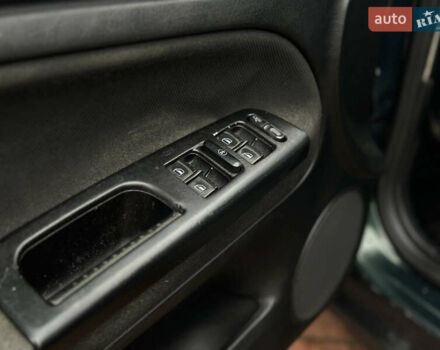 Зеленый Фольксваген Пассат, объемом двигателя 1.78 л и пробегом 334 тыс. км за 3150 $, фото 13 на Automoto.ua