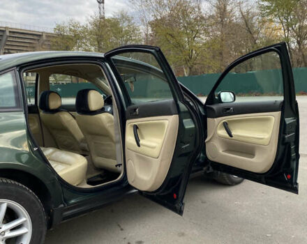 Зеленый Фольксваген Пассат, объемом двигателя 2.33 л и пробегом 211 тыс. км за 3500 $, фото 8 на Automoto.ua