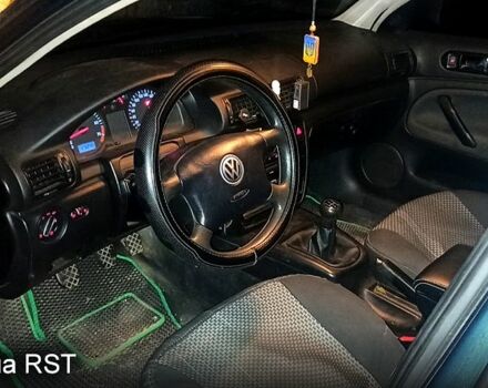 Зеленый Фольксваген Пассат, объемом двигателя 1.8 л и пробегом 221 тыс. км за 4250 $, фото 11 на Automoto.ua