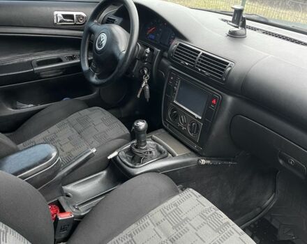 Зелений Фольксваген Пассат, об'ємом двигуна 1.6 л та пробігом 320 тис. км за 3800 $, фото 7 на Automoto.ua