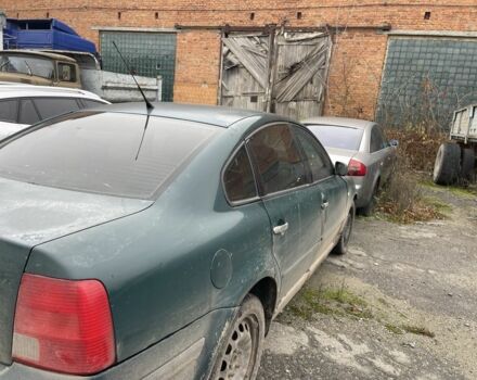 Зеленый Фольксваген Пассат, объемом двигателя 1.6 л и пробегом 3 тыс. км за 1000 $, фото 3 на Automoto.ua