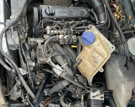 Зеленый Фольксваген Пассат, объемом двигателя 1.6 л и пробегом 3 тыс. км за 1000 $, фото 12 на Automoto.ua