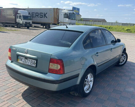 Зелений Фольксваген Пассат, об'ємом двигуна 1.6 л та пробігом 320 тис. км за 4300 $, фото 3 на Automoto.ua