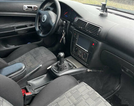 Зеленый Фольксваген Пассат, объемом двигателя 1.6 л и пробегом 320 тыс. км за 3800 $, фото 6 на Automoto.ua