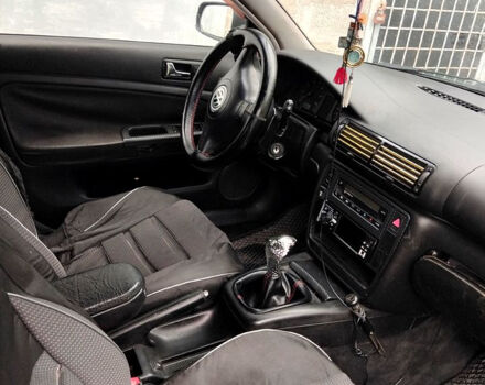 Зеленый Фольксваген Пассат, объемом двигателя 1.8 л и пробегом 300 тыс. км за 2600 $, фото 6 на Automoto.ua