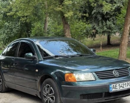 Фольксваген Пассат 1998 в Краматорске на Automoto.ua Зеленый Фольксваген Пассат, объемом двигателя 1.6 л и пробегом 415 тыс. км за 3400 $, фото 1 на Automoto.ua