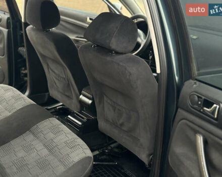 Зеленый Фольксваген Пассат, объемом двигателя 1.78 л и пробегом 334 тыс. км за 3150 $, фото 18 на Automoto.ua