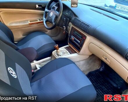 Зеленый Фольксваген Пассат, объемом двигателя 1.8 л и пробегом 235 тыс. км за 3000 $, фото 12 на Automoto.ua