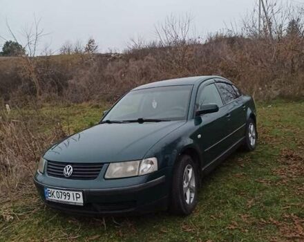 Зеленый Фольксваген Пассат, объемом двигателя 1.9 л и пробегом 400 тыс. км за 3200 $, фото 6 на Automoto.ua