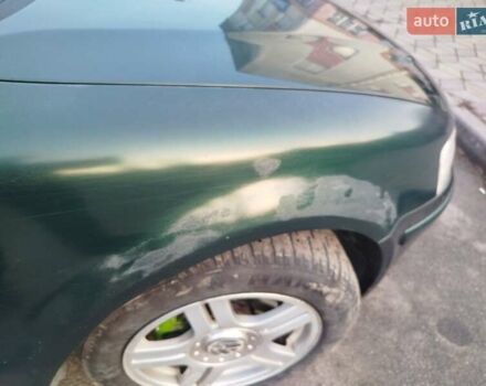 Зеленый Фольксваген Пассат, объемом двигателя 2.8 л и пробегом 380 тыс. км за 2999 $, фото 4 на Automoto.ua