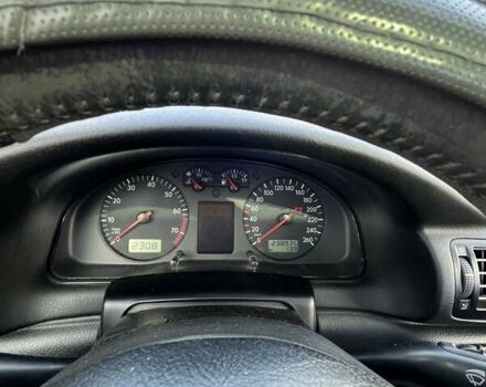 Зеленый Фольксваген Пассат, объемом двигателя 1.78 л и пробегом 239 тыс. км за 3500 $, фото 11 на Automoto.ua