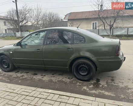 Зеленый Фольксваген Пассат, объемом двигателя 1.9 л и пробегом 323 тыс. км за 2700 $, фото 8 на Automoto.ua