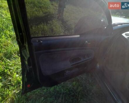 Зелений Фольксваген Пассат, об'ємом двигуна 1.6 л та пробігом 347 тис. км за 3100 $, фото 6 на Automoto.ua