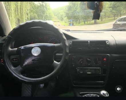 Фольксваген Пассат 1998 в Краматорске на Automoto.ua Зеленый Фольксваген Пассат, объемом двигателя 1.6 л и пробегом 415 тыс. км за 3400 $, фото 7 на Automoto.ua