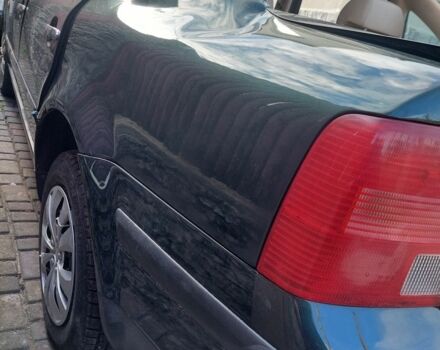 Зеленый Фольксваген Пассат, объемом двигателя 1.8 л и пробегом 300 тыс. км за 1300 $, фото 6 на Automoto.ua