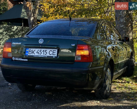 Зеленый Фольксваген Пассат, объемом двигателя 1.78 л и пробегом 375 тыс. км за 2550 $, фото 38 на Automoto.ua