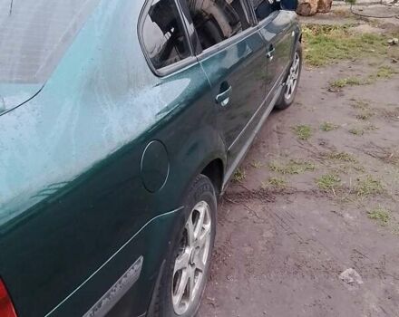 Зеленый Фольксваген Пассат, объемом двигателя 1.9 л и пробегом 467 тыс. км за 4100 $, фото 5 на Automoto.ua