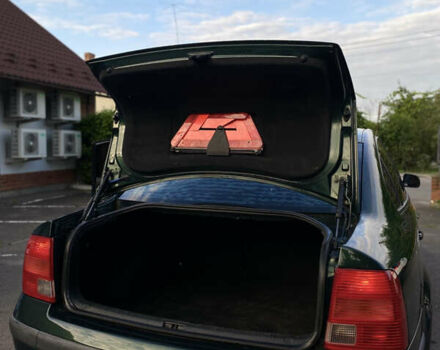 Зеленый Фольксваген Пассат, объемом двигателя 1.78 л и пробегом 375 тыс. км за 2550 $, фото 59 на Automoto.ua