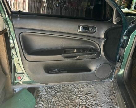 Зеленый Фольксваген Пассат, объемом двигателя 1.8 л и пробегом 425 тыс. км за 4400 $, фото 2 на Automoto.ua